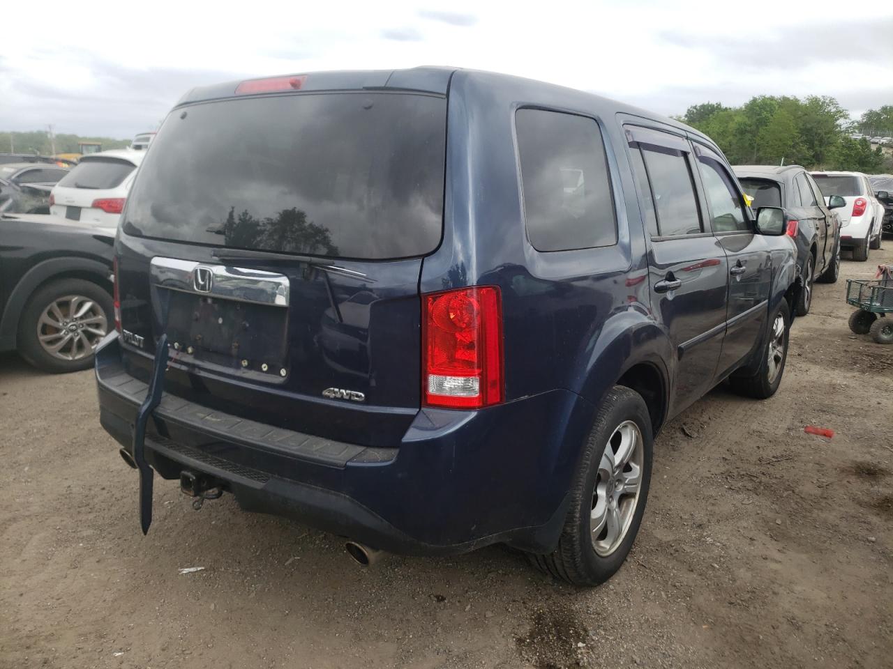 Photo 4 from auction – 2012 HONDA PILOT EX with VIN 5FNYF4H41CB072038