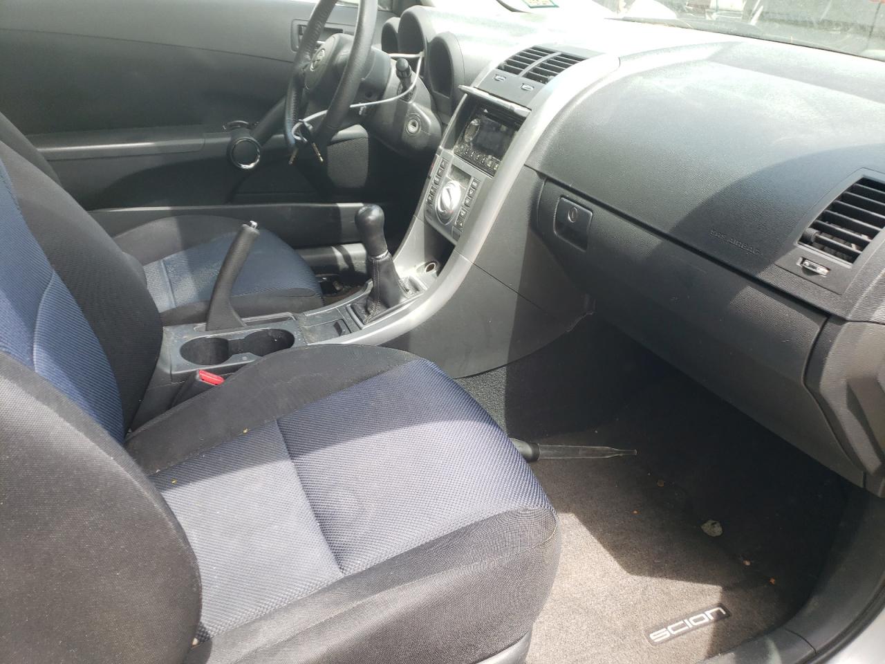Photo 5 from auction – 2006 TOYOTA SCION TC with VIN JTKDE177460071764