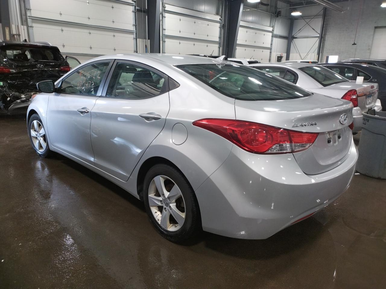 Photo 3 from auction – 2011 HYUNDAI ELANTRA GL with VIN KMHDH4AE3BU110138