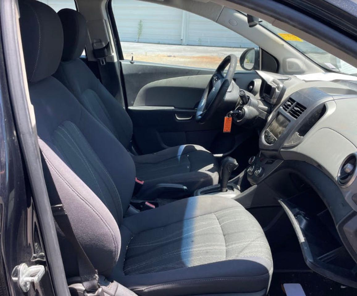 Photo 5 from auction – 2013 CHEVROLET SONIC LT with VIN 1G1JC5SHXD4169400