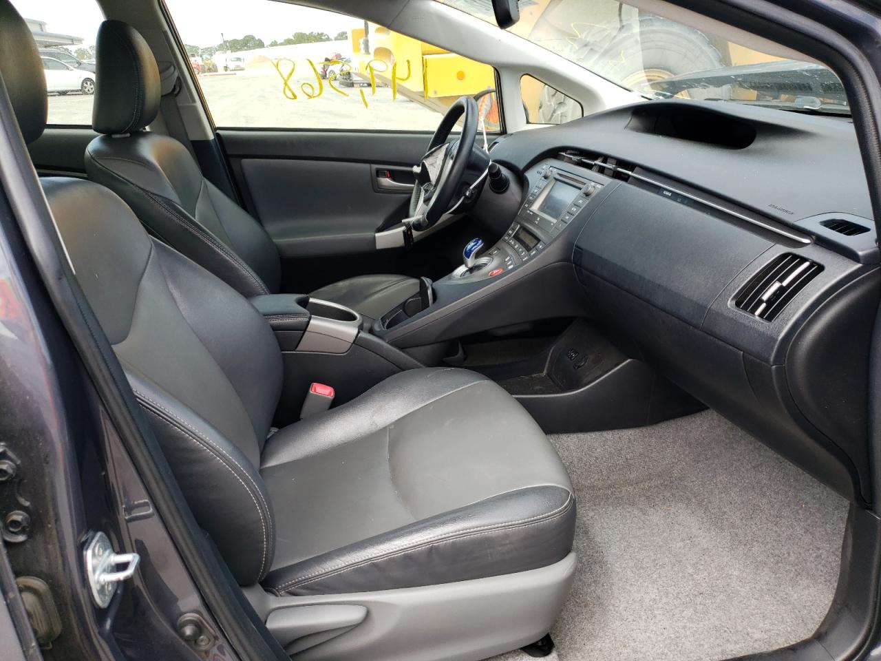Photo 5 from auction – 2012 TOYOTA PRIUS with VIN JTDKN3DU2C1509823