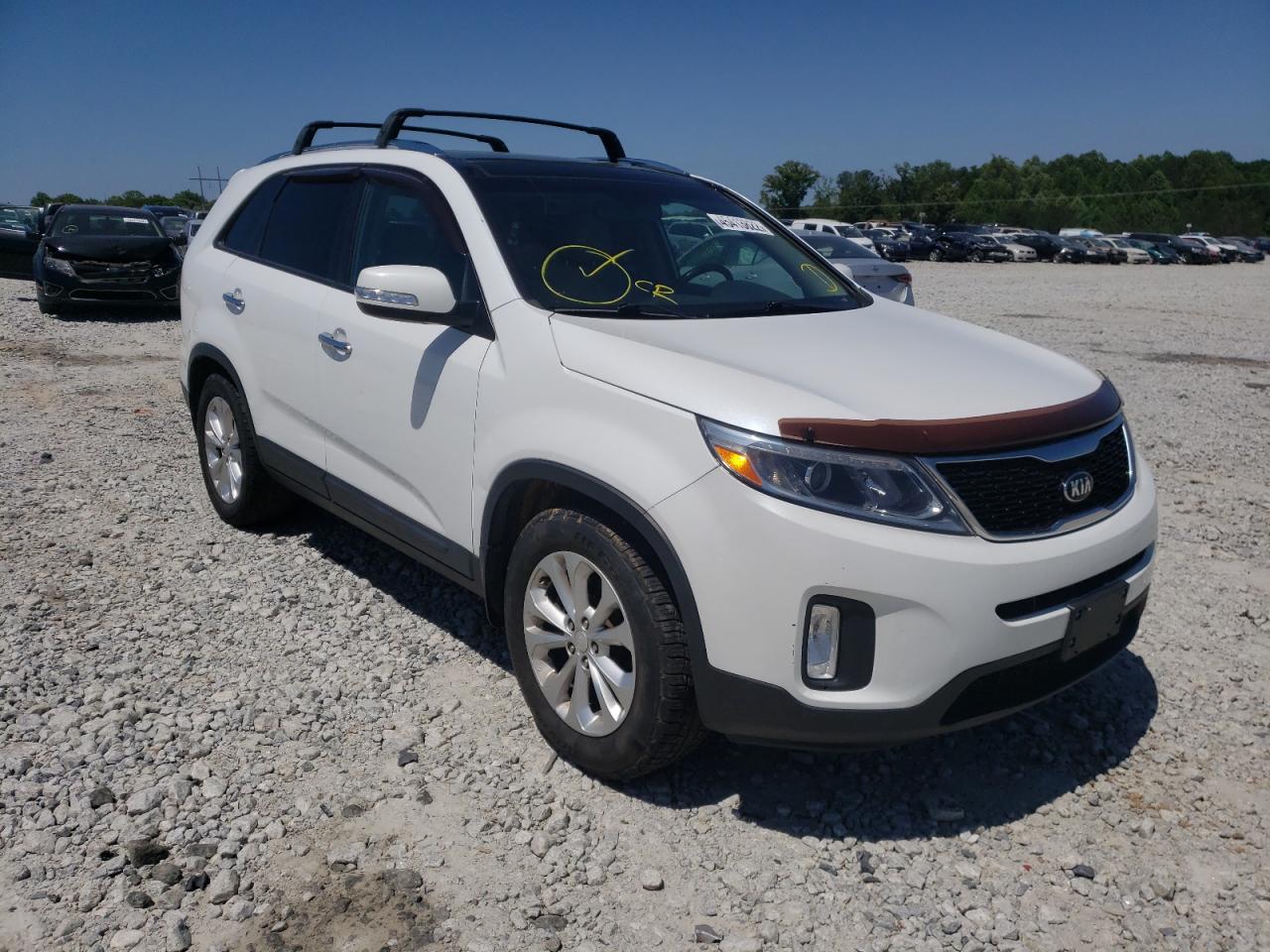 KIA SORENTO EX 2014 with VIN 5XYKU4A77EG526076 - Photo from auction