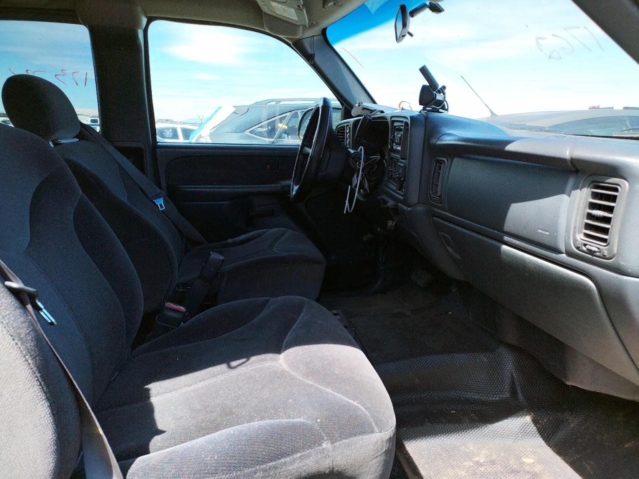 Photo 5 from auction – 2001 GMC NEW SIERRA with VIN 1GTEK19T31Z199531