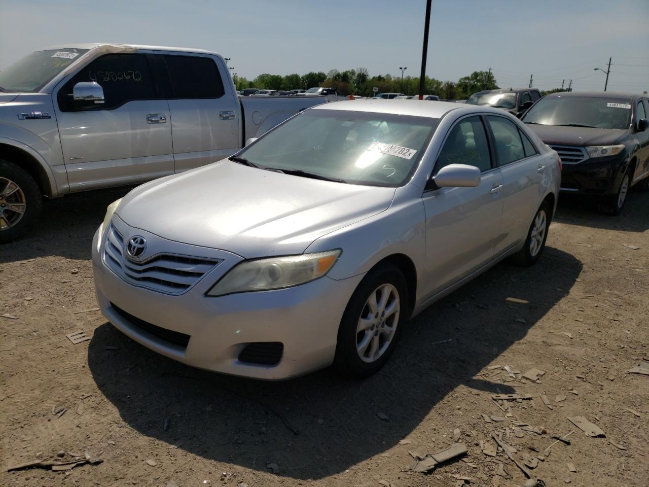 Photo 2 from auction – 2011 TOYOTA CAMRY BASE with VIN 4T4BF3EKXBR152402