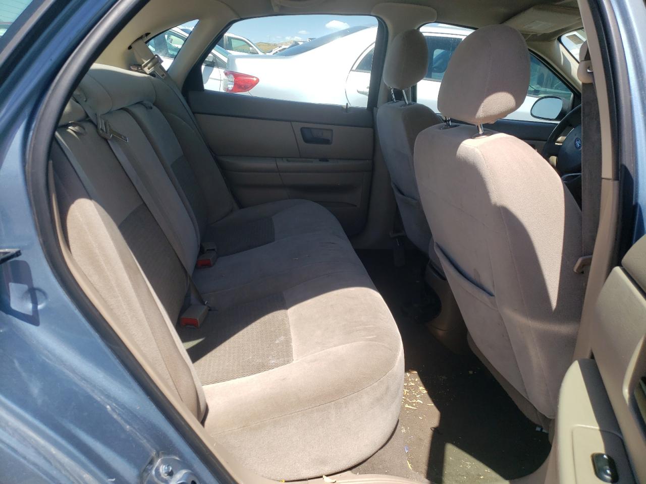 Photo 6 from auction – 2006 FORD TAURUS SE with VIN 1FAFP53U06A121752