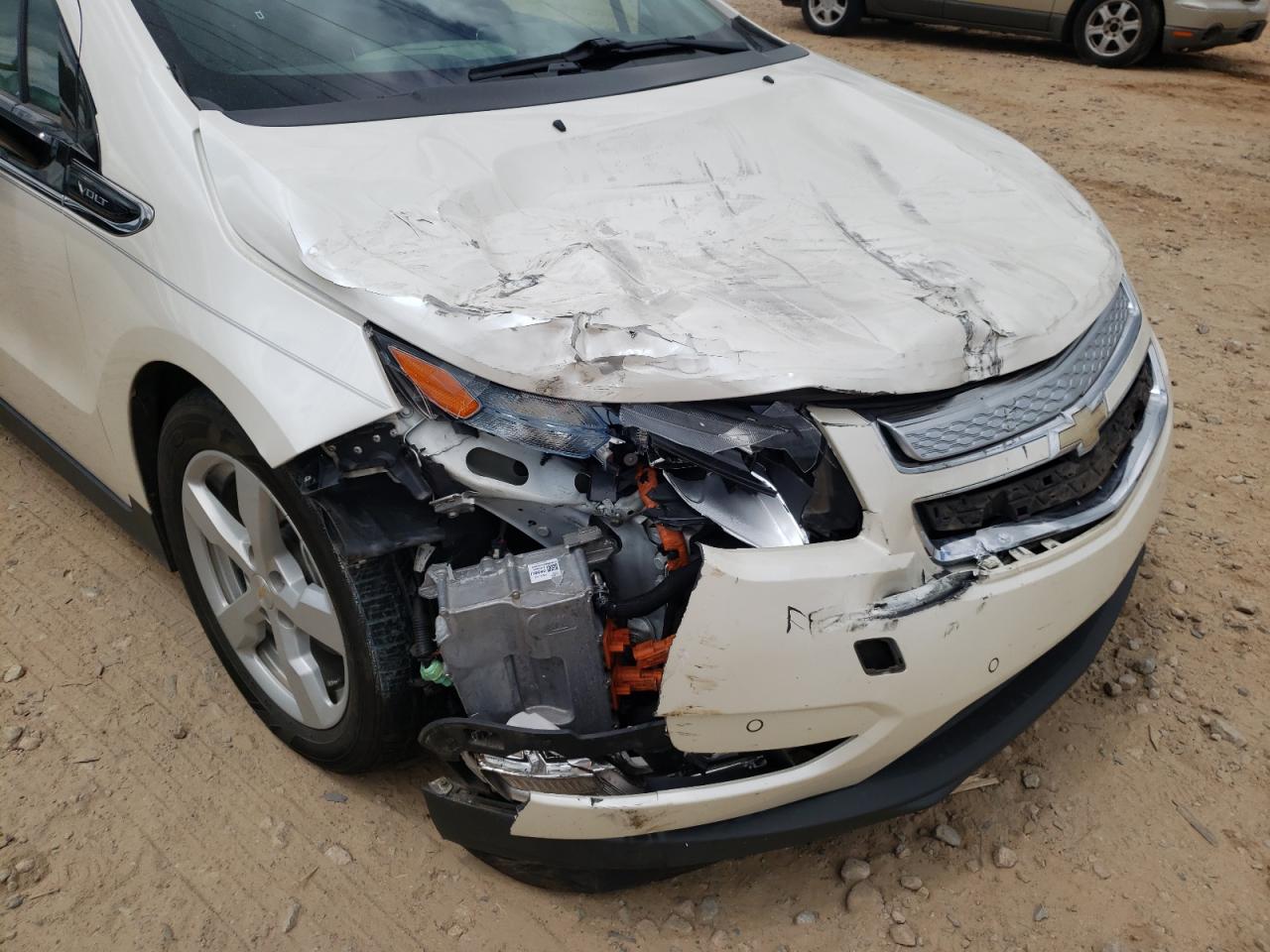 Photo 9 from auction – 2014 CHEVROLET VOLT with VIN 1G1RB6E4XEU159780