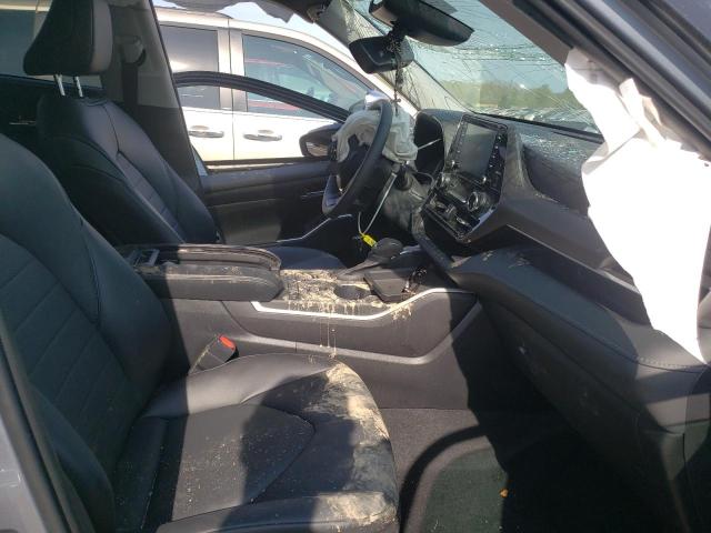 Photo 5 from auction – 2022 TOYOTA HIGHLANDER with VIN 5TDHZRBHXNS202204
