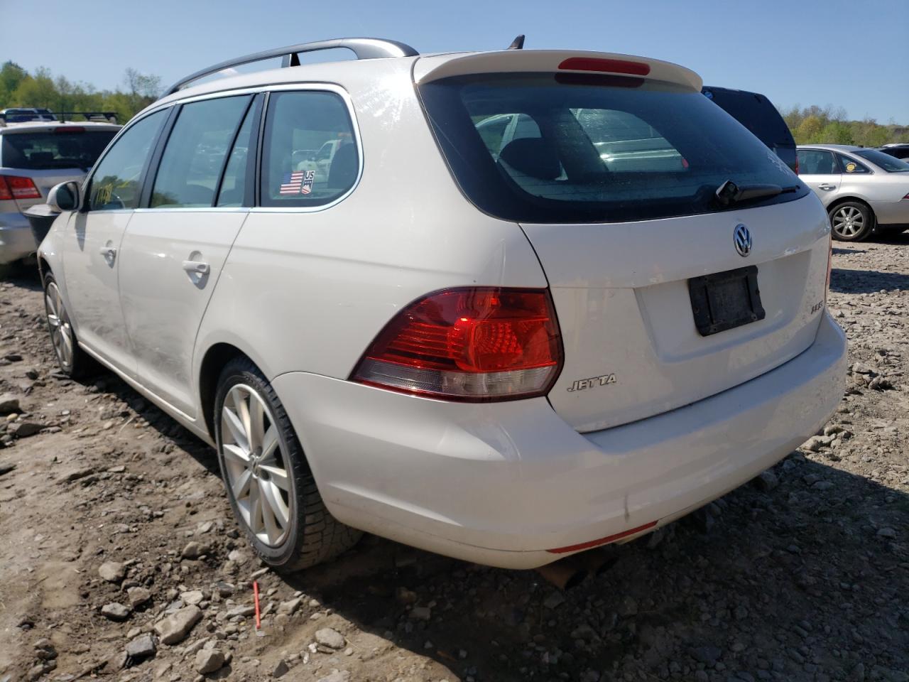 Photo 3 from auction – 2011 VOLKSWAGEN JETTA S with VIN 3VWPZ7AJ3BM632153