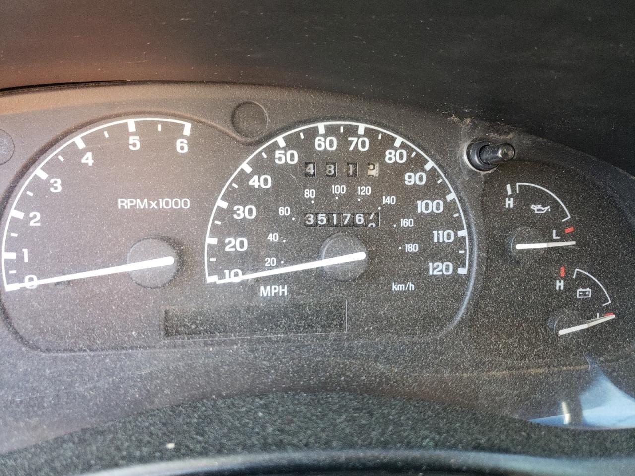 Photo 8 from auction – 1998 FORD EXPLORER with VIN 1FMYU22X5WUC01239