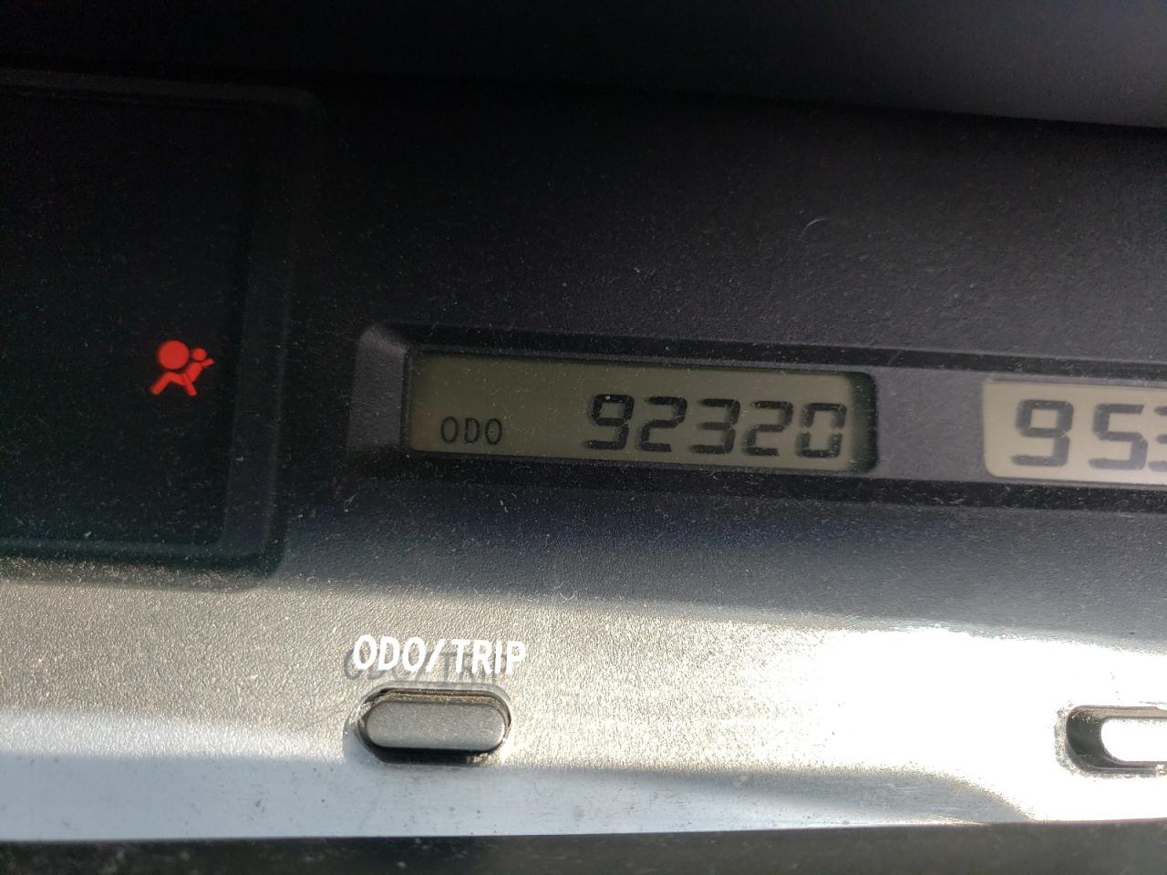 Photo 8 from auction – 2003 TOYOTA AVALON XL with VIN 4T1BF28B33U332323