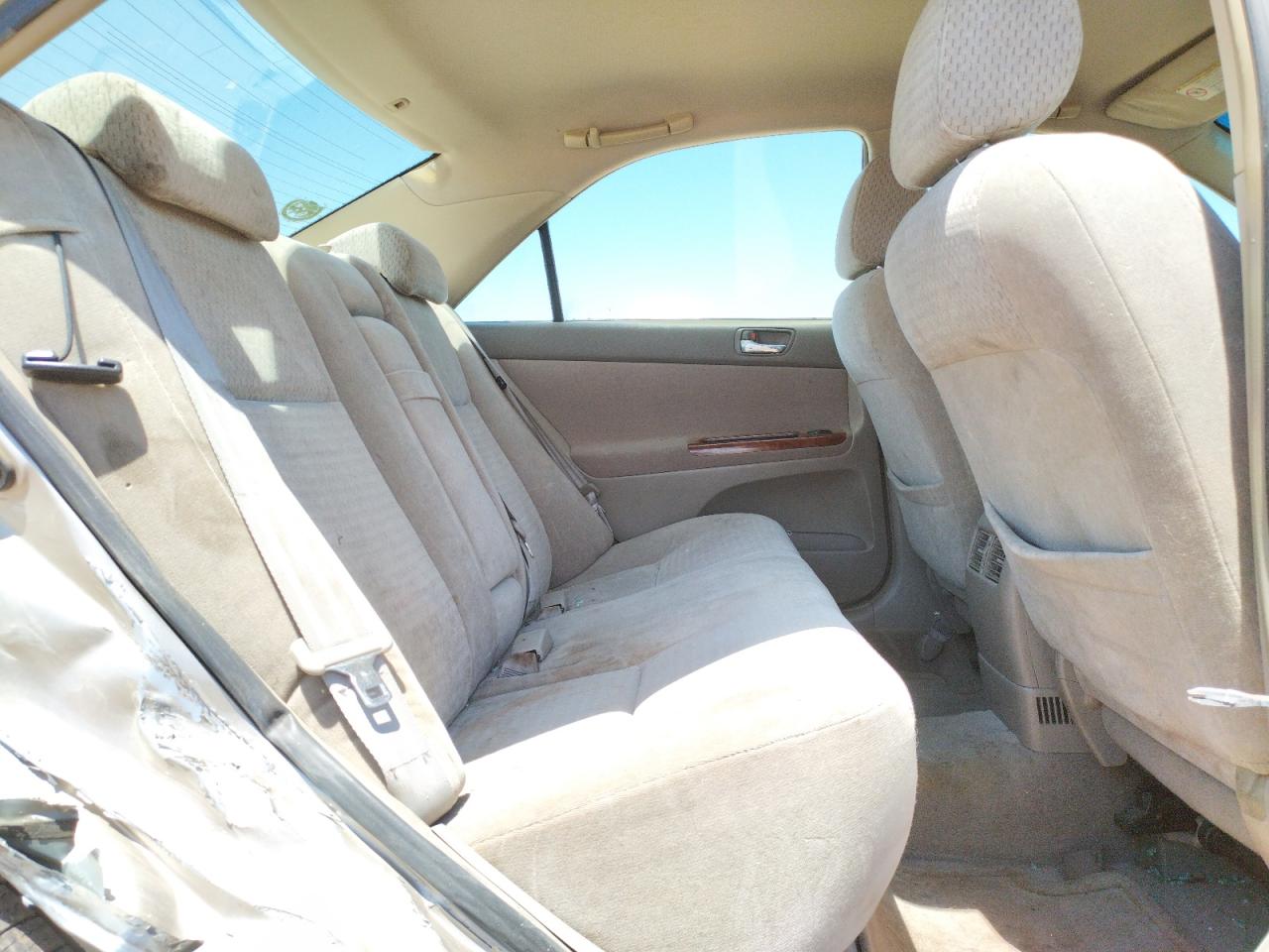 Photo 6 from auction – 2002 TOYOTA CAMRY LE with VIN JTDBE32K720065070