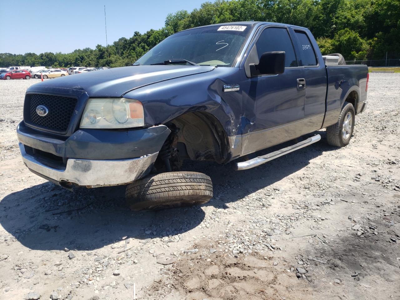 Photo 2 from auction – 2004 FORD F150 with VIN 1FTRX12W04NC32083