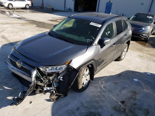 Photo 2 from auction – 2019 TOYOTA RAV4 XLE with VIN JTMP1RFV7KD015741