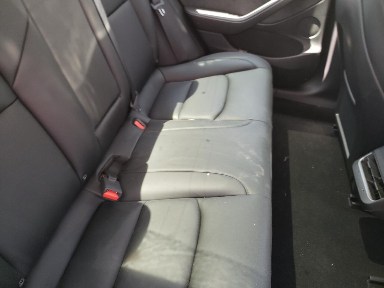 Photo 5 from auction – 2022 TESLA MODEL 3 with VIN 5YJ3E1EA6NF188943