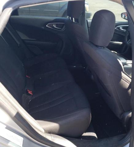 Photo 6 from auction – 2016 CHRYSLER 200 LIMITE with VIN 1C3CCCAB5GN171298