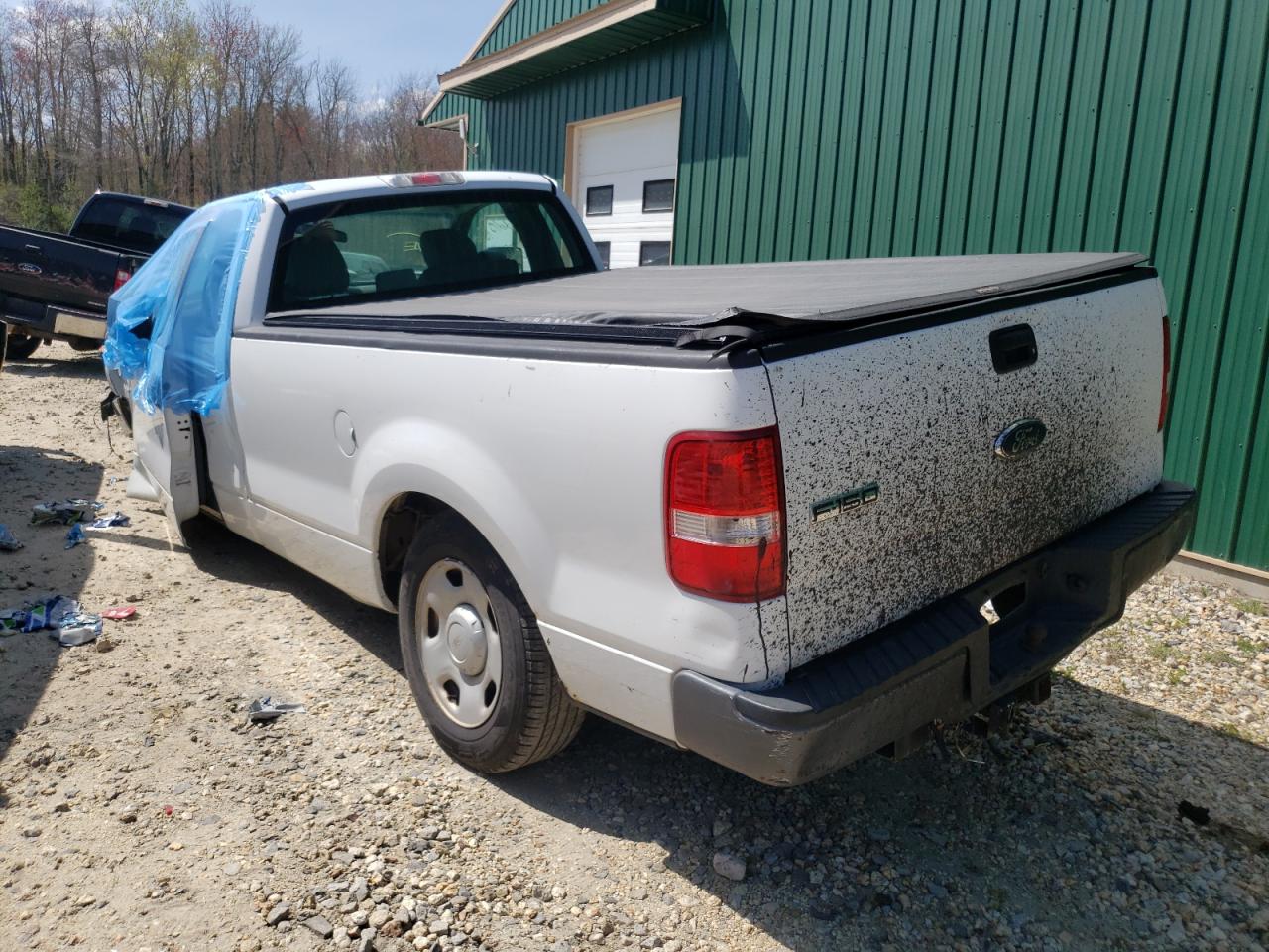 Photo 3 from auction – 2006 FORD F150 with VIN 1FTRF122X6NB63745