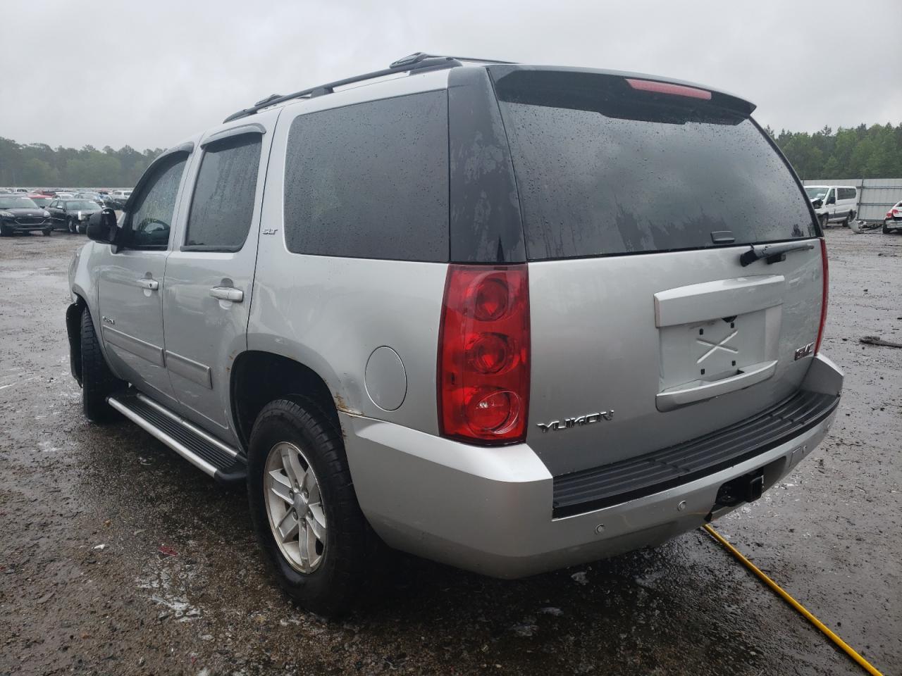 Photo 3 from auction – 2013 GMC YUKON SLT with VIN 1GKS1CE08DR256828