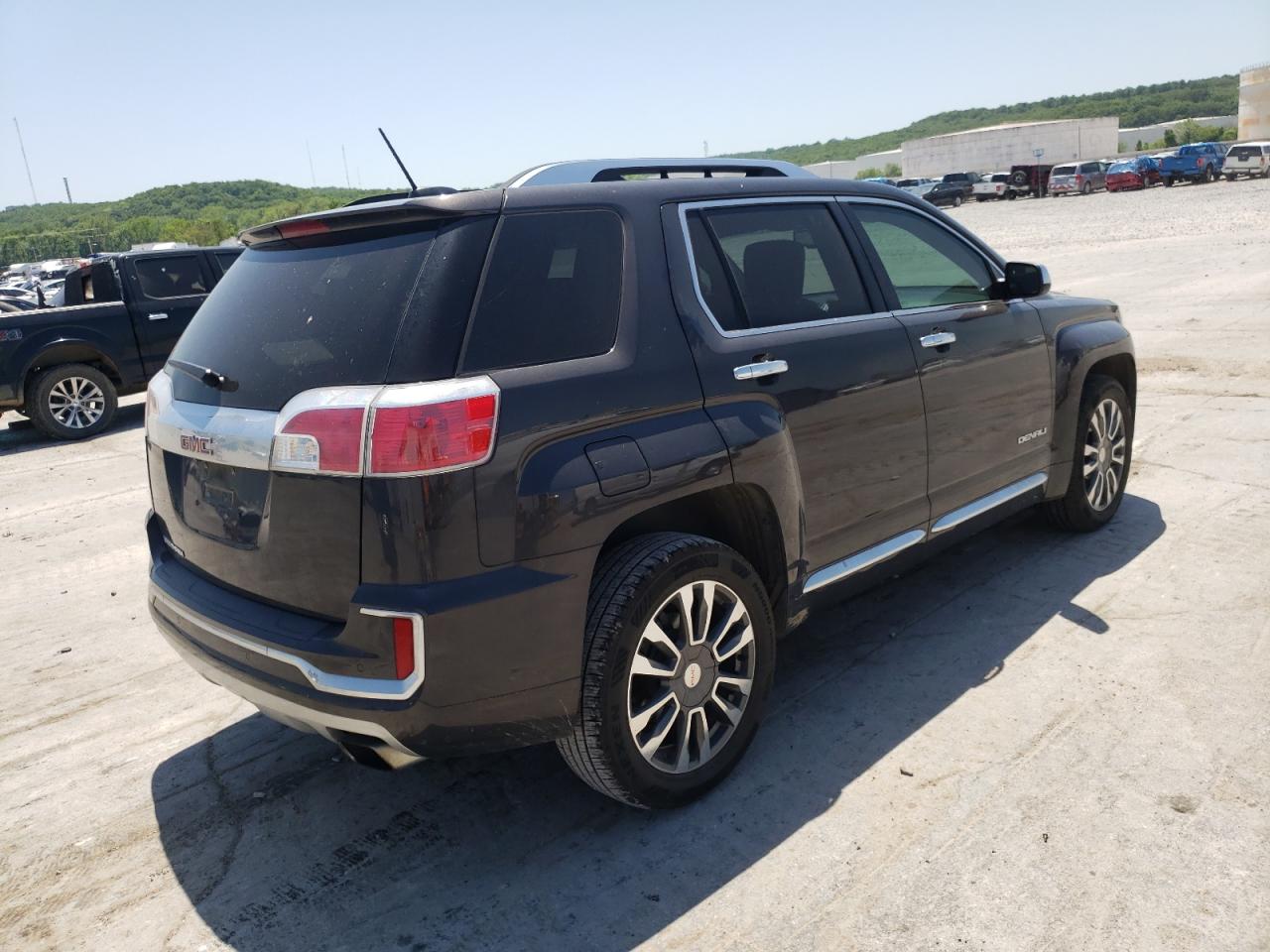 Photo 4 from auction – 2016 GMC TERRAIN DE with VIN 2GKFLRE33G6127789