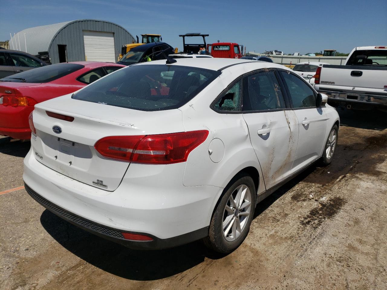 Photo 4 from auction – 2016 FORD FOCUS SE with VIN 1FADP3F29GL293564
