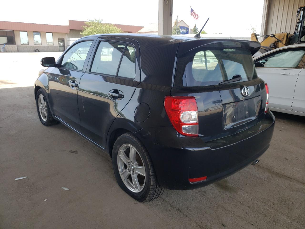 Photo 3 from auction – 2009 TOYOTA SCION XD with VIN JTKKU10409J033229