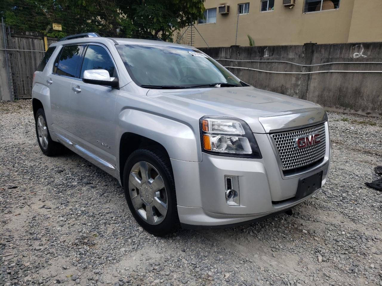 GMC TERRAIN DE 2015 with VIN 2GKFLZE30F6120331 - Photo from auction