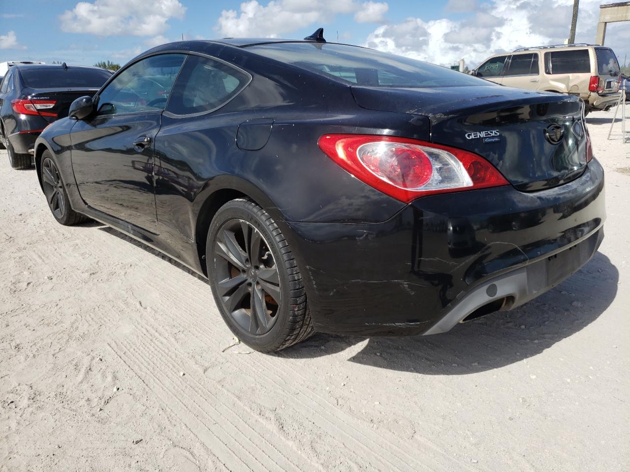 Photo 3 from auction – 2012 HYUNDAI GENESIS CO with VIN KMHHT6KD8CU076975