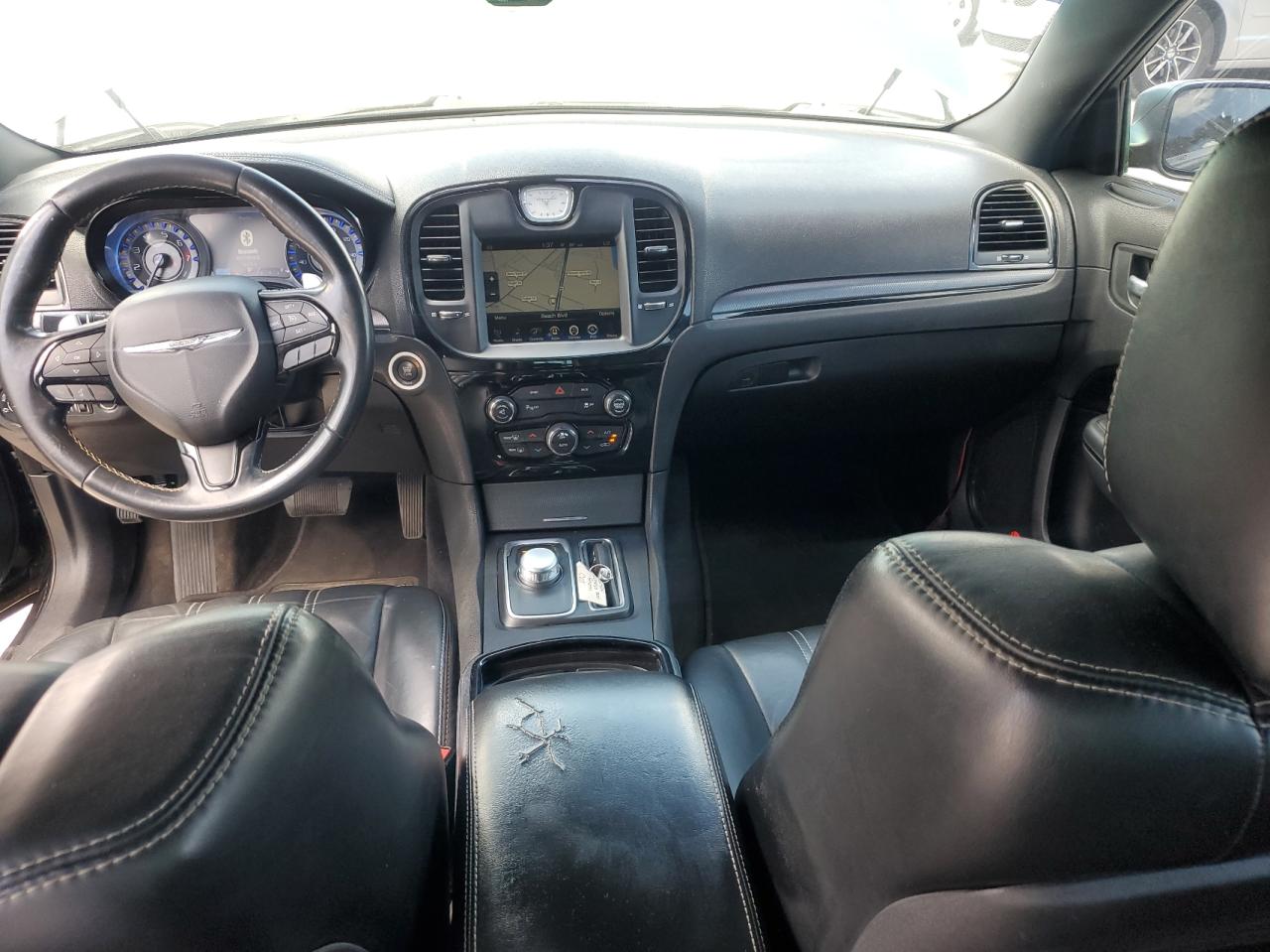 Photo 9 from auction – 2016 CHRYSLER 300 S with VIN 2C3CCABG5GH161524