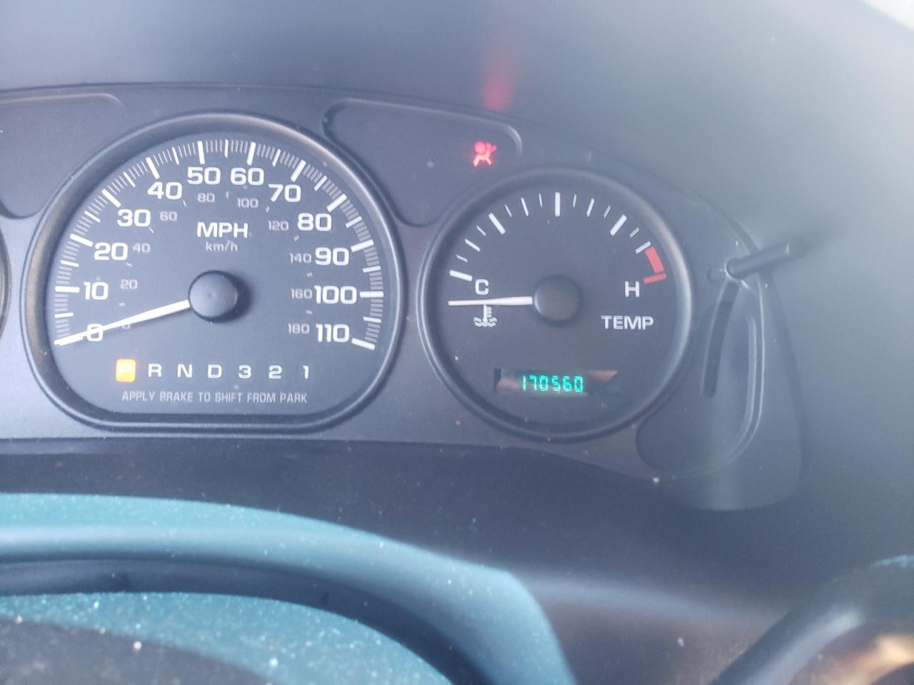 Photo 8 from auction – 2000 CHEVROLET VENTURE with VIN 1GNDX03E5YD112065