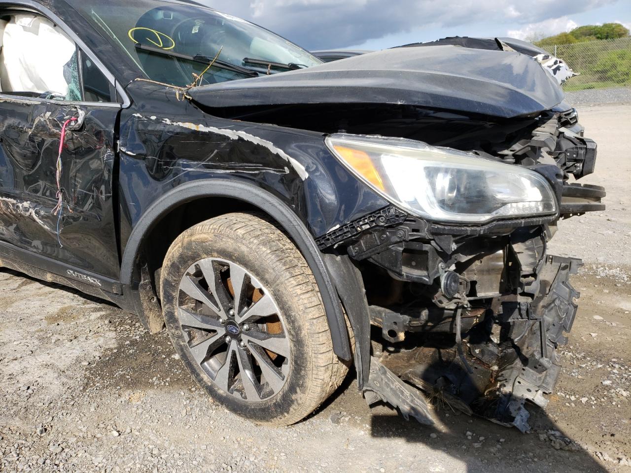 Photo 19 from auction – 2015 SUBARU OUTBACK 3. with VIN 4S4BSENC7F3309275