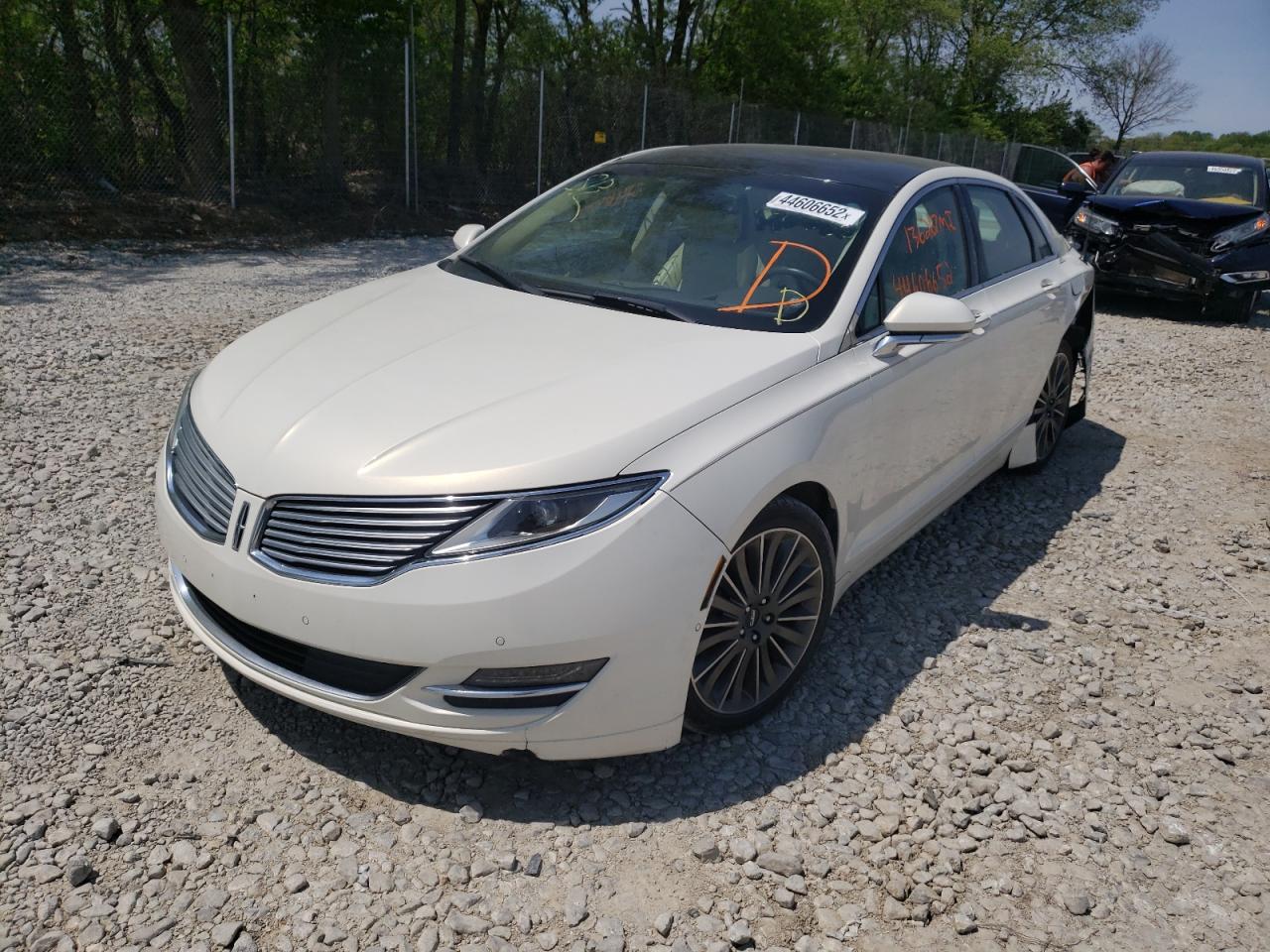 Photo 2 from auction – 2013 LINCOLN MKZ with VIN 3LN6L2G98DR815680
