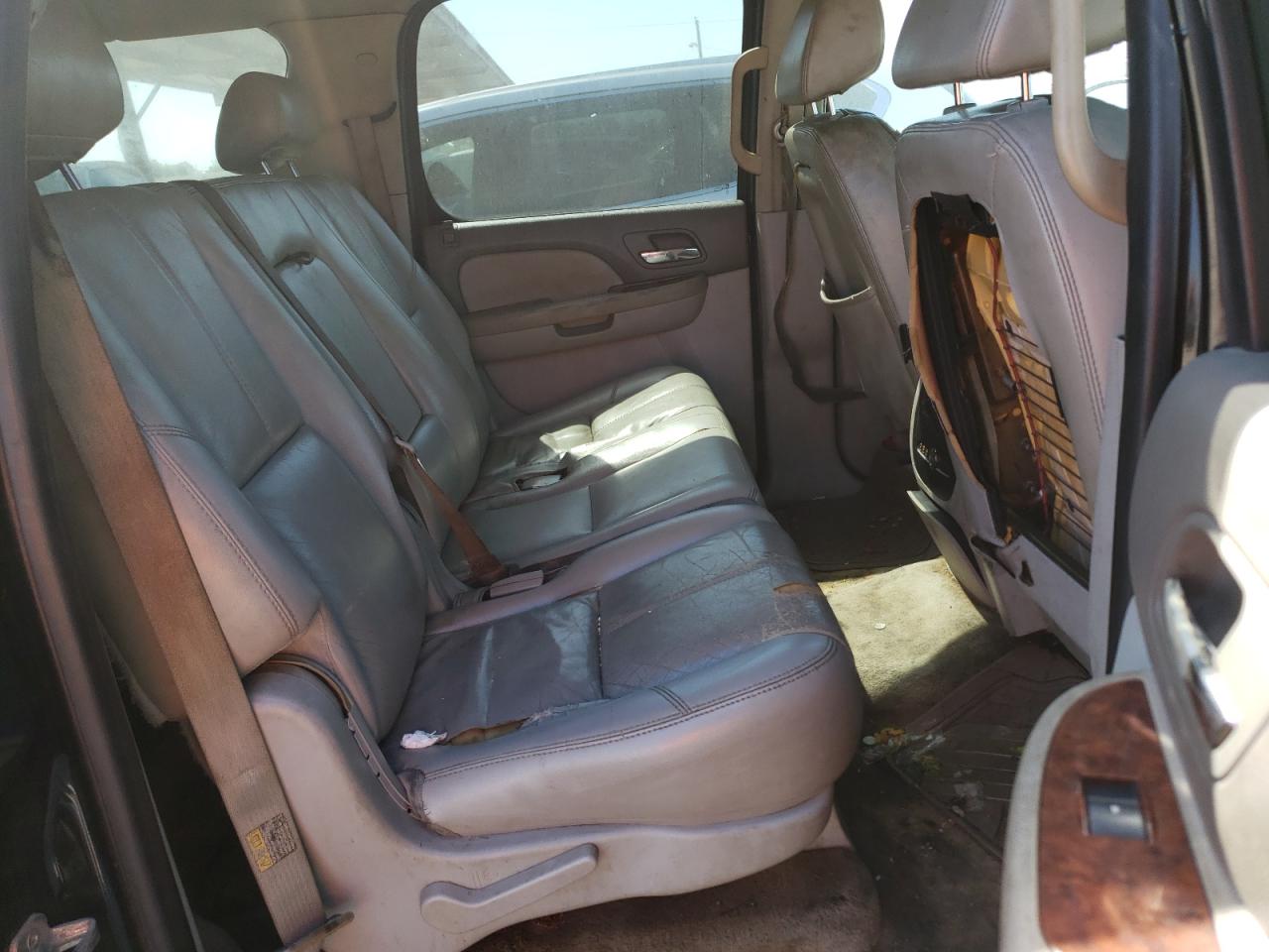 Photo 6 from auction – 2007 CHEVROLET SUBURBAN C with VIN 3GNFC16J27G173104