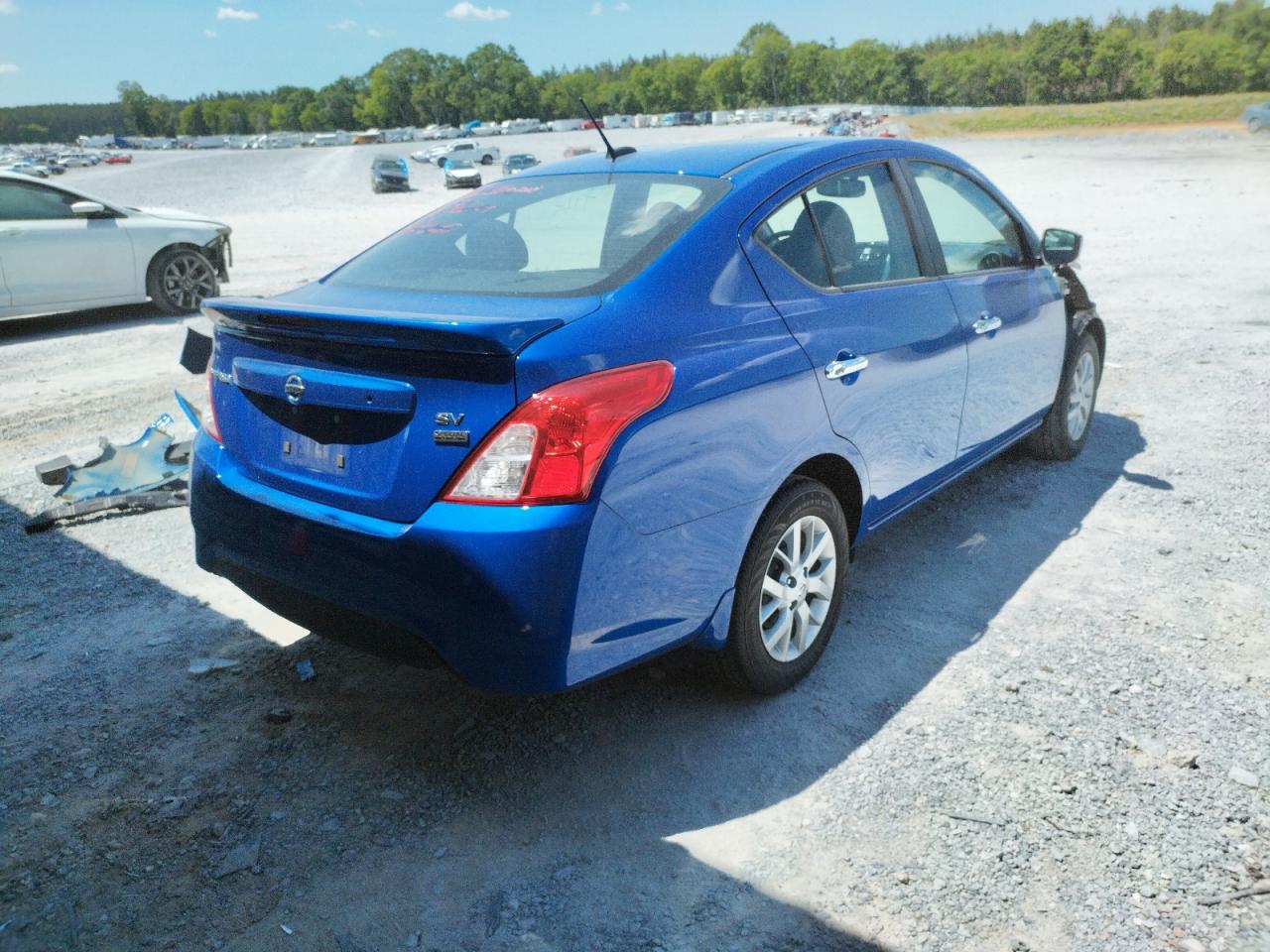 Photo 4 from auction – 2017 NISSAN VERSA S with VIN 3N1CN7AP4HL809781