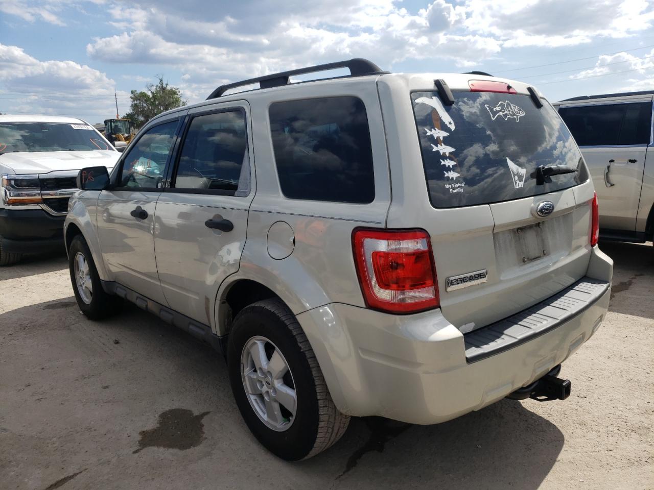 Photo 3 from auction – 2009 FORD ESCAPE XLS with VIN 1FMCU02779KA13790