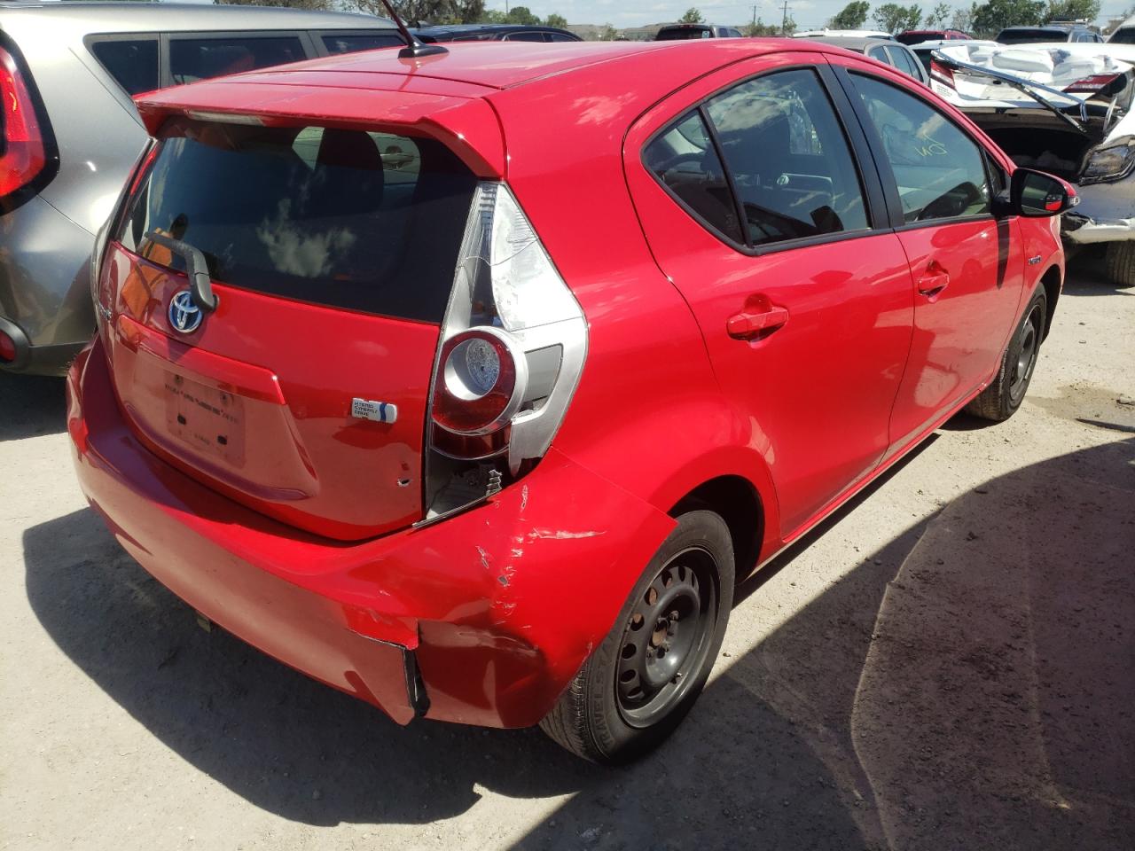 Photo 4 from auction – 2012 TOYOTA PRIUS C with VIN JTDKDTB33C1512906