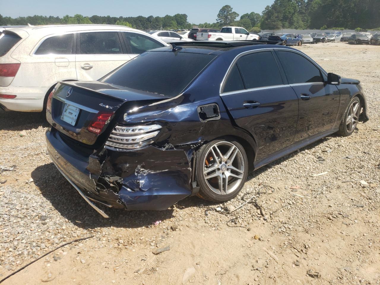 Photo 4 from auction – 2014 MERCEDES-BENZ E 350 4MAT with VIN WDDHF8JB2EB070438