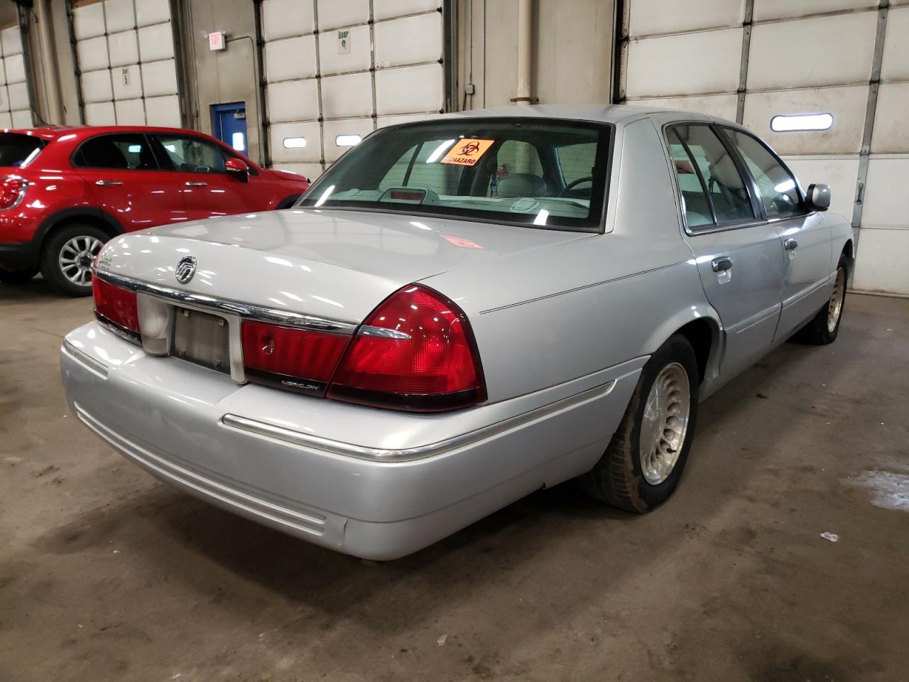 Photo 4 from auction – 2000 MERCURY GRAND MARQ with VIN 2MEFM75W8YX739262