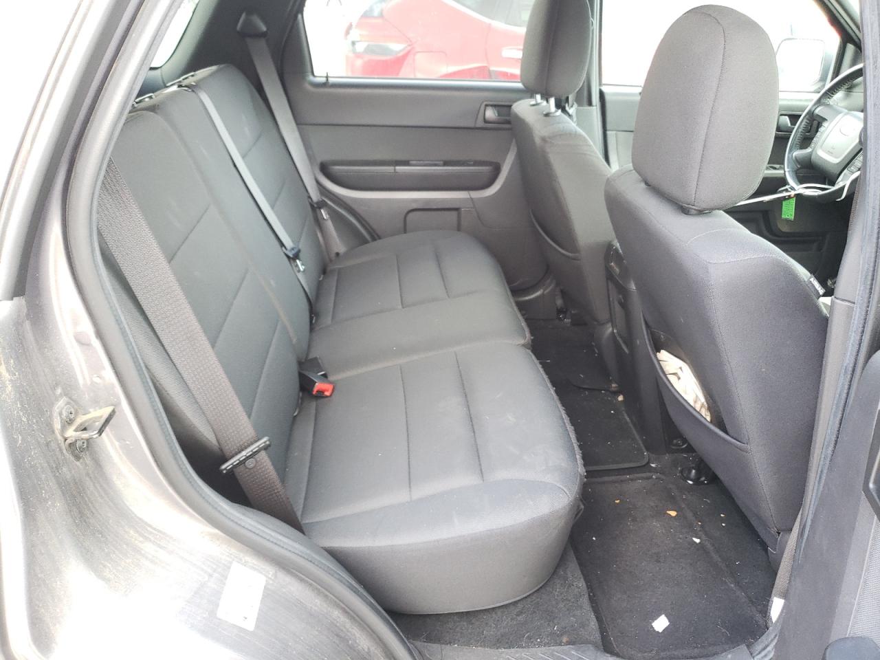 Photo 6 from auction – 2011 FORD ESCAPE XLT with VIN 1FMCU9DGXBKA49951