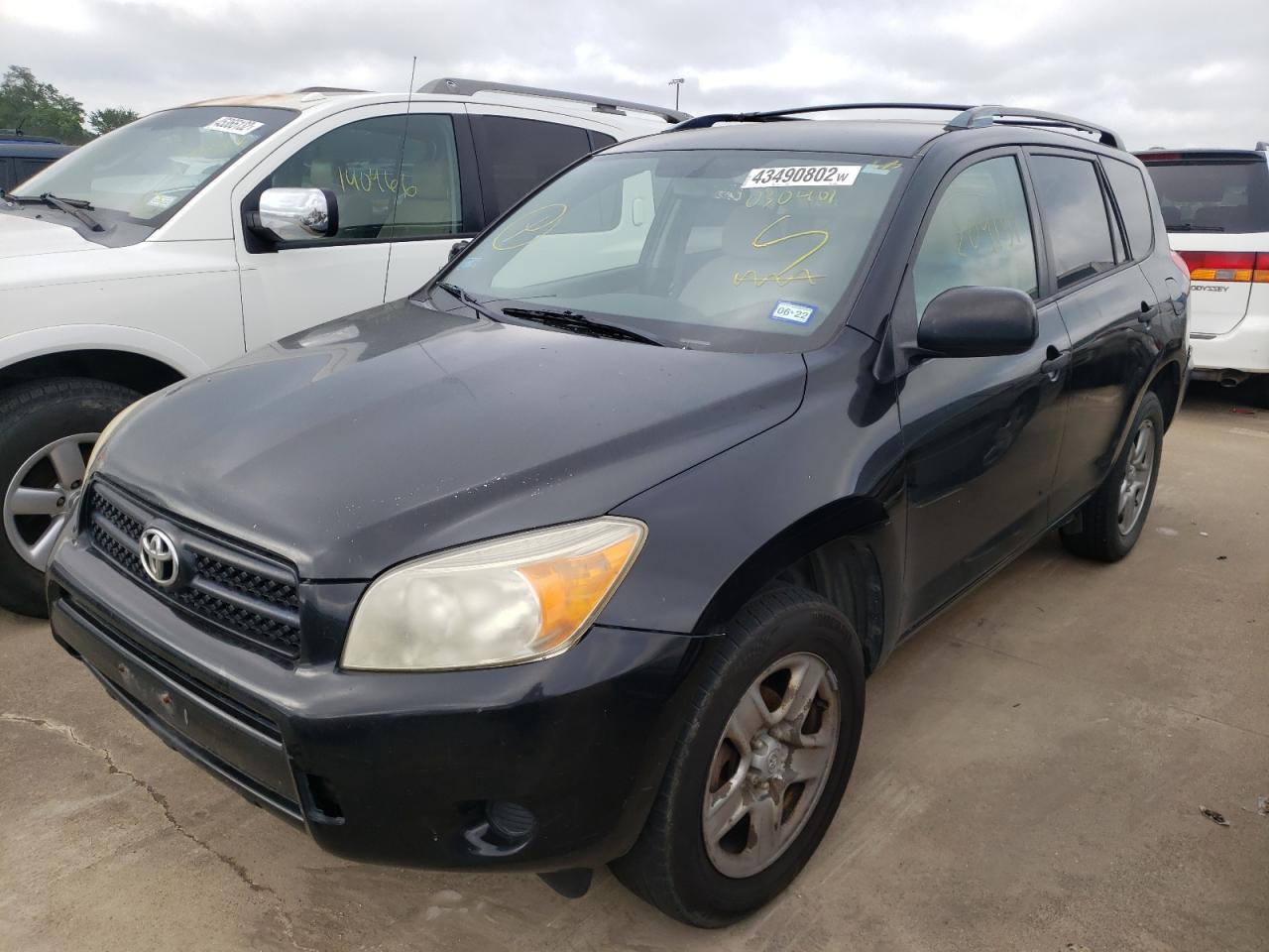 Photo 2 from auction – 2007 TOYOTA RAV4 with VIN JTMBD33V576030401