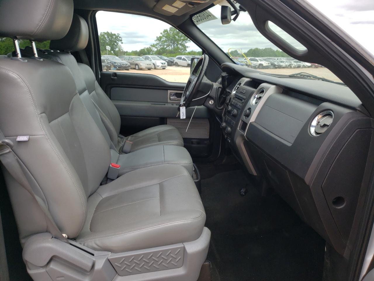 Photo 5 from auction – 2011 FORD F150 SUPER with VIN 1FTFW1CT7BFC45320