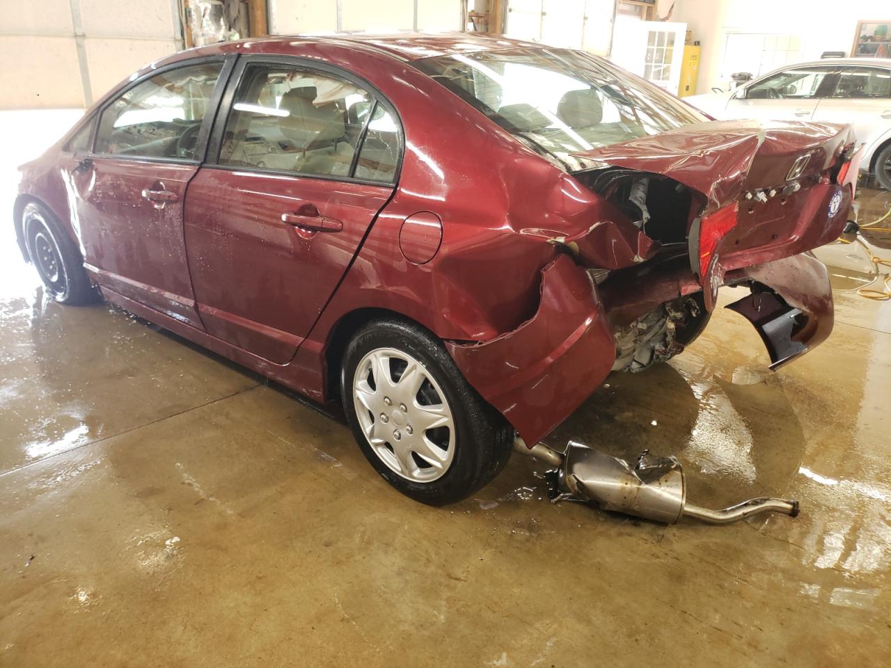 Photo 3 from auction – 2010 HONDA CIVIC LX with VIN 19XFA1F55AE031544