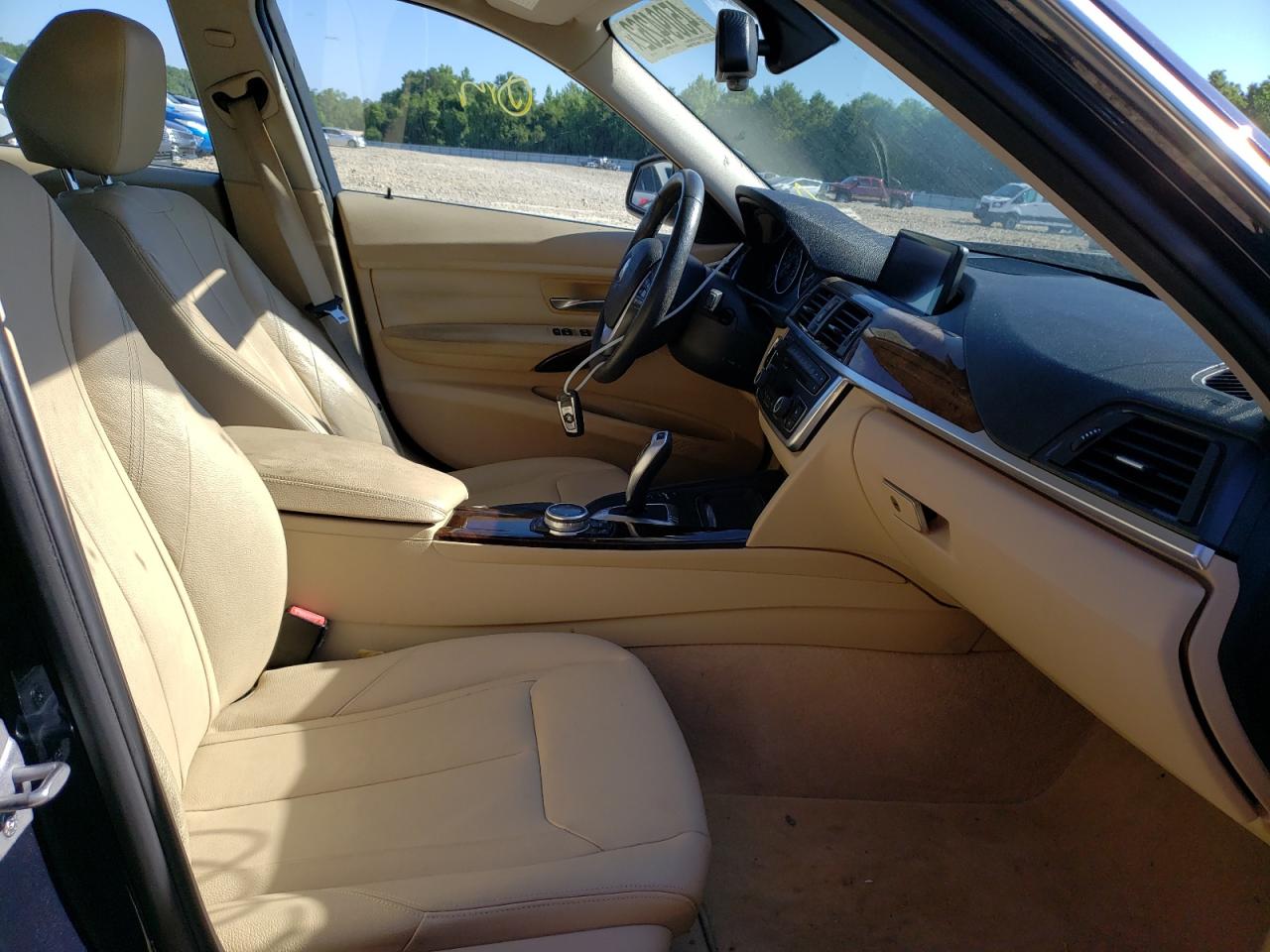 Photo 5 from auction – 2014 BMW 328 I with VIN WBA3A5G52ENP32291