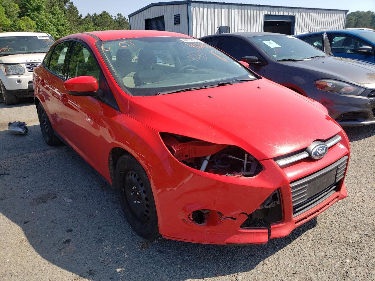 FORD FOCUS SE 2012 with VIN 1FAHP3F27CL462072 - Photo from auction
