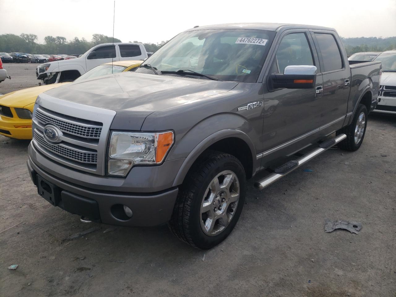 Photo 2 from auction – 2011 FORD F150 SUPER with VIN 1FTFW1EF2BFB10513