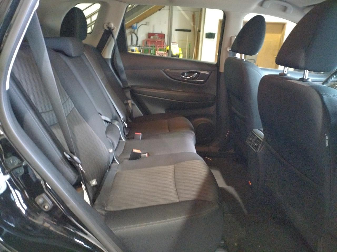Photo 6 from auction – 2019 NISSAN ROGUE S with VIN 5N1AT2MT8KC802496