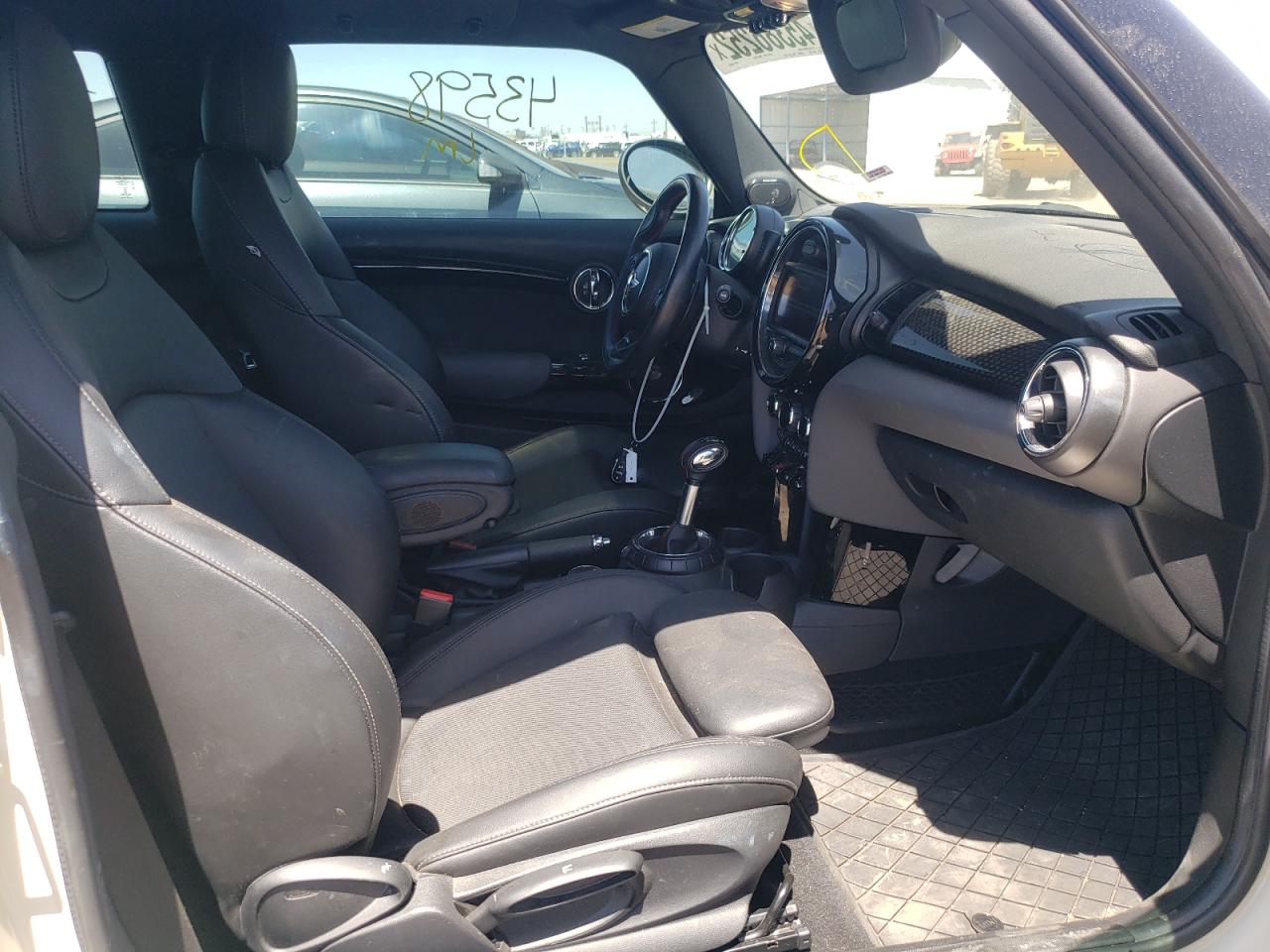 Photo 18 from auction – 2014 MINI COOPER S with VIN WMWXM7C59ET925656