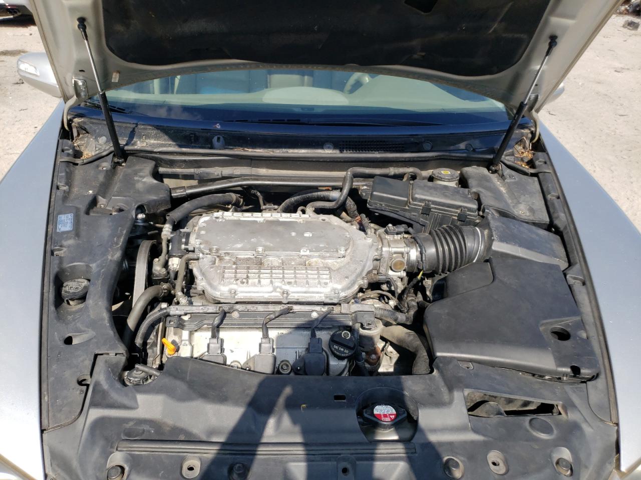 Photo 7 from auction – 2006 ACURA RL with VIN JH4KB16536C009261
