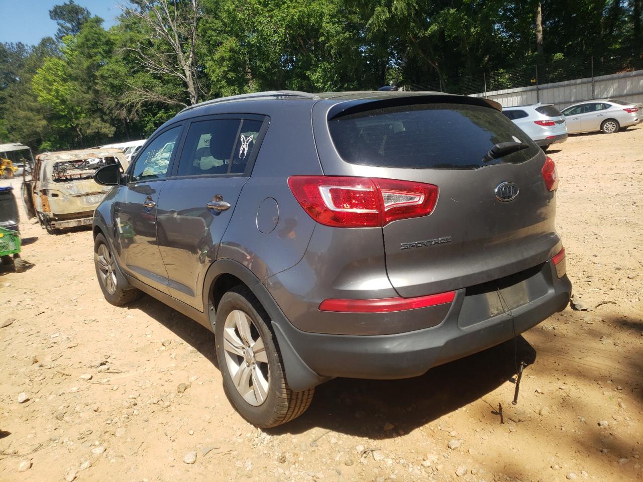 Photo 3 from auction – 2011 KIA SPORTAGE L with VIN KNDPB3A20B7029129