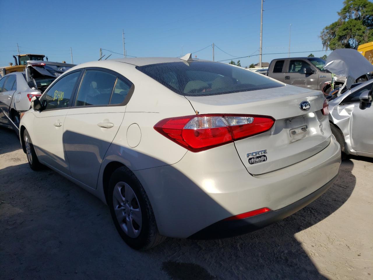 Photo 3 from auction – 2015 KIA FORTE LX with VIN KNAFK4A60F5421000