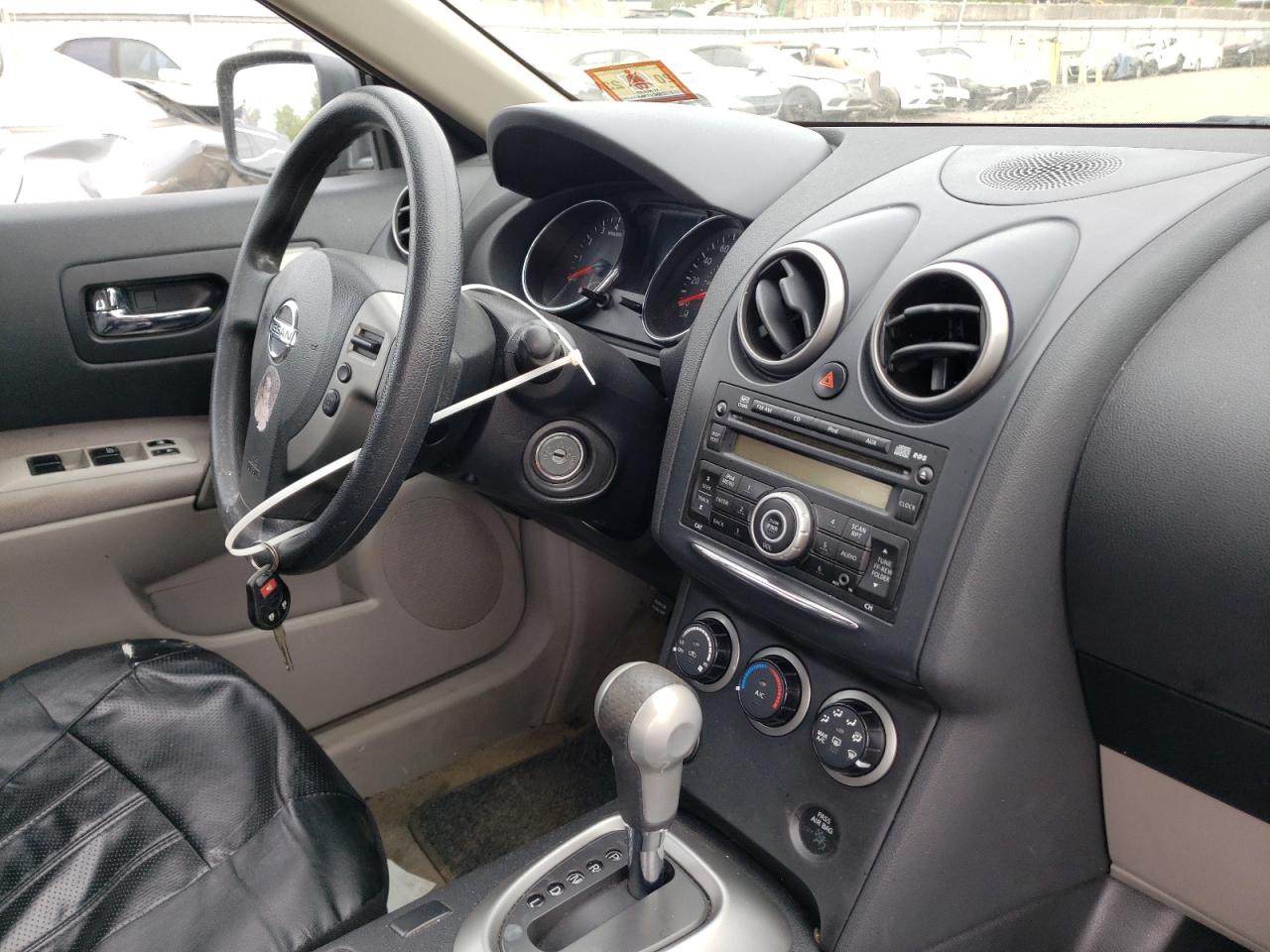 Photo 9 from auction – 2012 NISSAN ROGUE S with VIN JN8AS5MV7CW379490