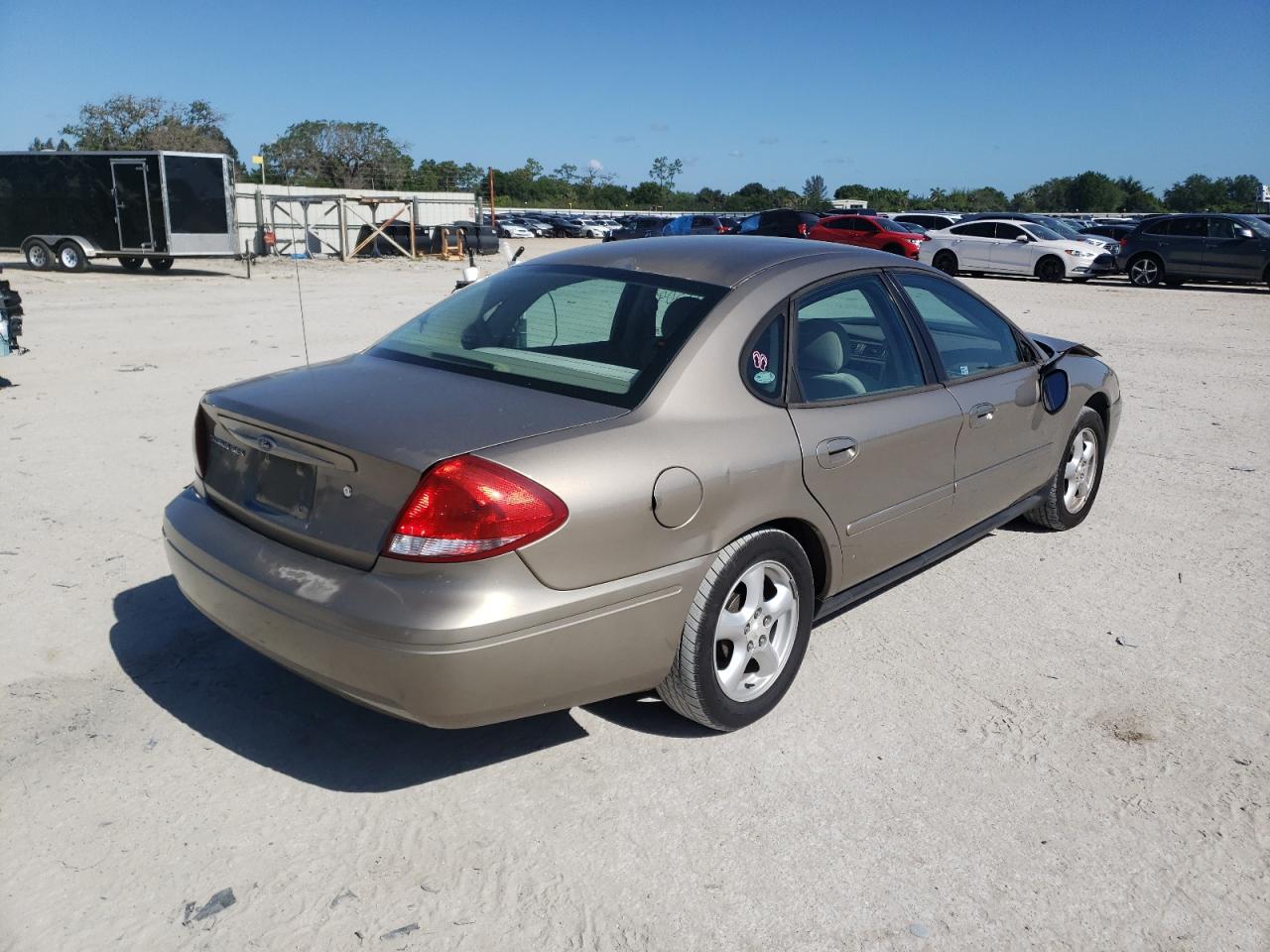 Photo 4 from auction – 2004 FORD TAURUS SES with VIN 1FAFP55U84G123191